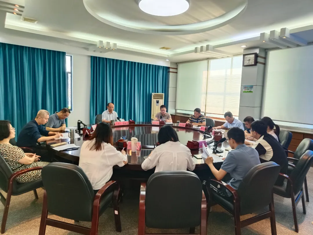 市司法局召开年轻干部、新提拔干部深入贯彻中央八项规定精神学习教育交流会
